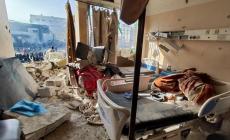 دمار في غرف وأسرة المرضى في مستشفى كمال عدوان.jpeg