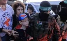 دراسة: إصابة أسرى إسرائيليين سابقين بمتلازمة "ستوكهولم" بعد الإفراج عنهم