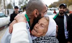 الاحتلال يبعد عددًا من محرري صفقة (طوفان الأحرار) عن المسجد الأقصى