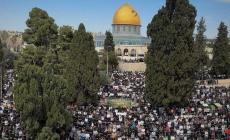 80 ألف فلسطيني يؤدون صلاة الجمعة الثانية من رمضان في الأقصى رغم إجراءات الاحتلال