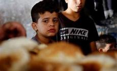 توقّف المخابز واستمرار إغلاق المعابر يفاقمان معاناة قطاع غزة