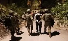 الاحتلال (الإسرائيلي) يعتقل 26 فلسطينيًا بينهم سيدتان وأسرى محررون