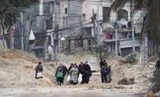 تهجير الأهالي من مخيم نور شمس