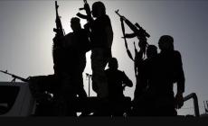 مركز دراسات: الاحتلال يلعب بالنار عبر تسليح عصابات في غزة