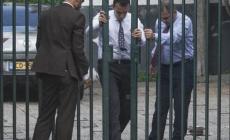 نُشطاء يغلقون سفارات غربية تضامنًا مع غزة واحتجاجًا على جرائم الاحتلال