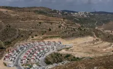 حماس: قانون شراء المستوطنين للأراضي في الضفة جريمة تهويد جديدة