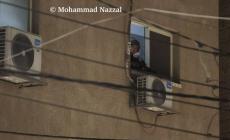 الاحتلال يعتقل 12 فلسطينيا ويحوّل منازل إلى ثكنات عسكرية في الضفة