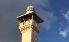 بين القمع والقوانين العنصرية.. الأذان الفلسطيني أيضا يقاوم