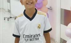 من الظلام إلى النور..هكذا عاد للطفل محمد معمر بصره بعد رحلة علاج طويلة