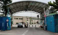 (إسرائيل) تُخطر الأونروا بقطع الكهرباء والمياه عن مقارها في القدس