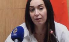 إيمان معرفي… ممرضةٌ فرنسية مُنِعت من العودة إلى غزة لأن (إسرائيل) لا تعرف معنى الإنسانية