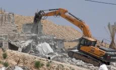 حتى الطريق إلى المدرسة مرعب.. واقع حياة قرية عين الديوك بين هجمات المستوطنين اليومية