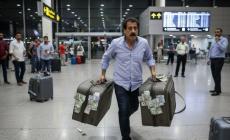 السلطة تحت المجهر.. فساد متواصل في إدارة المعابر منذ سنوات