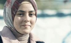 ميس العالول.. طالبة الطب التي كانت تذاكر بين الخيام وأمام فوهة دبابة!