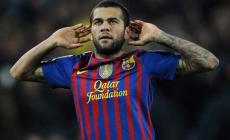"برشلونة" يفتقد خدمات "ألفيس" في نهائي الكأس