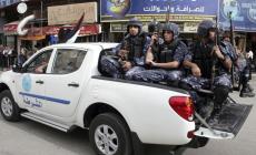 شرطة جنين تضبط مركبة مخصصة لنقل 4 أشخاص بداخلها 25 طفلاً
