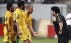مارادونا مدرب الوصل يحفز لاعبيه على تسجيل الأهداف