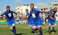 محمد الرخاوي في المنتصف