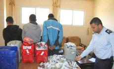 الشرطة تضبط مواطنين يتاجرون بالمخدرات 