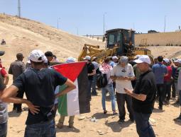 الاحتلال يدمر اليوم " الخان الاحمر " في القدس 