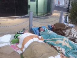 أمن السلطة يعتدي على خيمتي اعتصام الاسرى المضربين برام الله