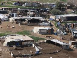 منطقة الخان الأحمر المهددة بالمصادرة