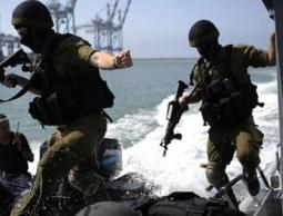  الاحتلال يعتقل صيادين قبالة سواحل غزة