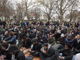 مقال بنيويورك تايمز: المسلمون قادمون