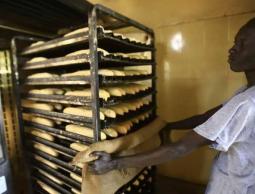 ارتفاع أسعار أثار بعض الاحتجاجات في البلاد