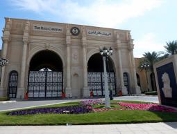 واشنطن بوست نقلت عن مصادر أن نحو 45 من محتجزي "الريتز" لا يزالون معتقلين