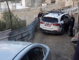 قوات الاحتلال اعتقلت والدة الفتى