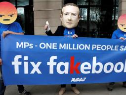 "ديفاينرز" شوهت سمعة المتظاهرين ضد شركة فيسبوك