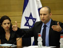 بينت وشاكيد