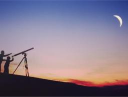 السبت أول أيام ربيع الآخر