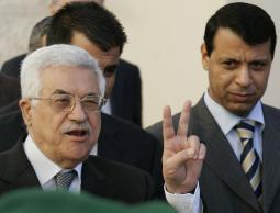 عباس ودحلان (الأرشيف)