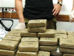 ضبط كميات من المخدرات والحشيش 