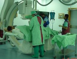 جهاز القسطرة في المستشفى الاوروبي