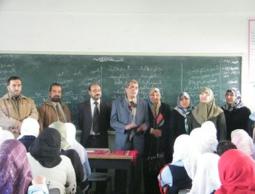 التعليم بالوسطي تنظم مخيم كشفي