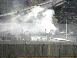 مداهمة أحد السجون