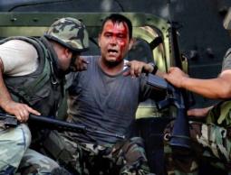 جندي لبناني مصاب (الأرشيف)