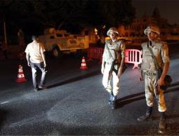 تقليص الحظر بمصر وتواصل المظاهرات