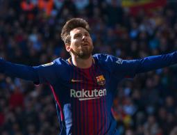 فرحة ميسي بهدفه أمام الريال