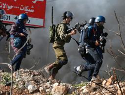 اعتداء الاحتلال على صحفيين فلسطينيين