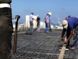 عمال بناء في غزة (الأرشيف)