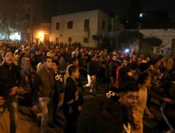 تواصل الاحتجاج بمصر على شرطي قتل سائقا بالرصاص