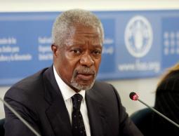  مبعوث الأمم المتحدة والجامعة العربية إلى سوريا كوفي أنان