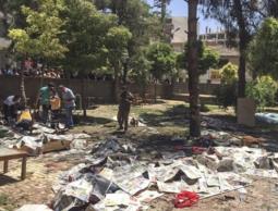 27 قتيلا بتفجير في سروج التركية الحدودية