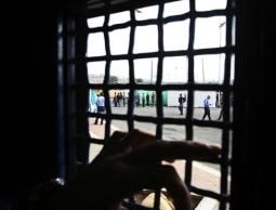 أسرى في السجون الاحتلال (أرشيف)