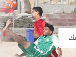 جانب من أحد مباريات دوري الشاطئية