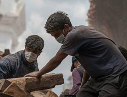  جرح أكثر من 6500 شخص جراء الزلزال، حسب المركز الوطني لعمليات الطوارئ. 